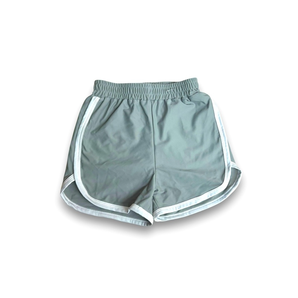 ✨GIRLS GREY SHORTS✨